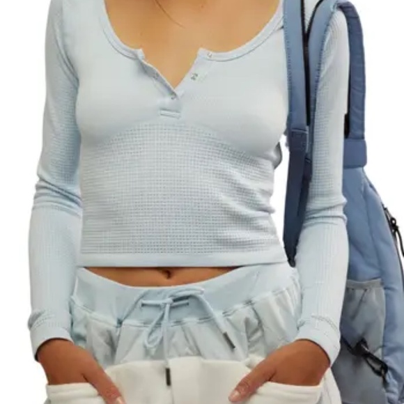 Free People Movement Light Blue Women's Long Sleeve Top M/L - Picture 1 of 6